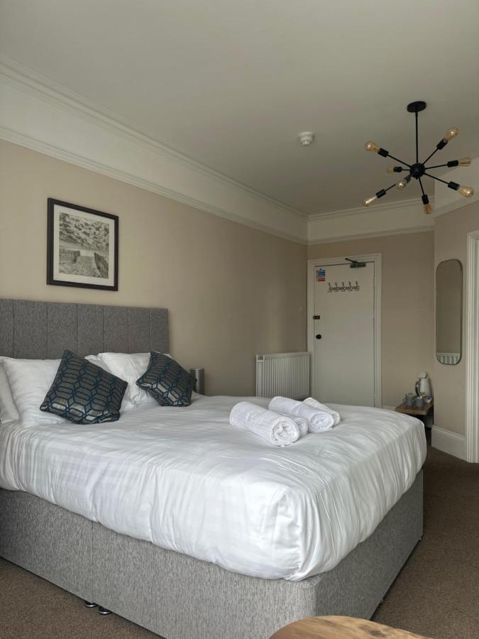 Bodalwyn Guest House อาเบอรีสวิท ภายนอก รูปภาพ