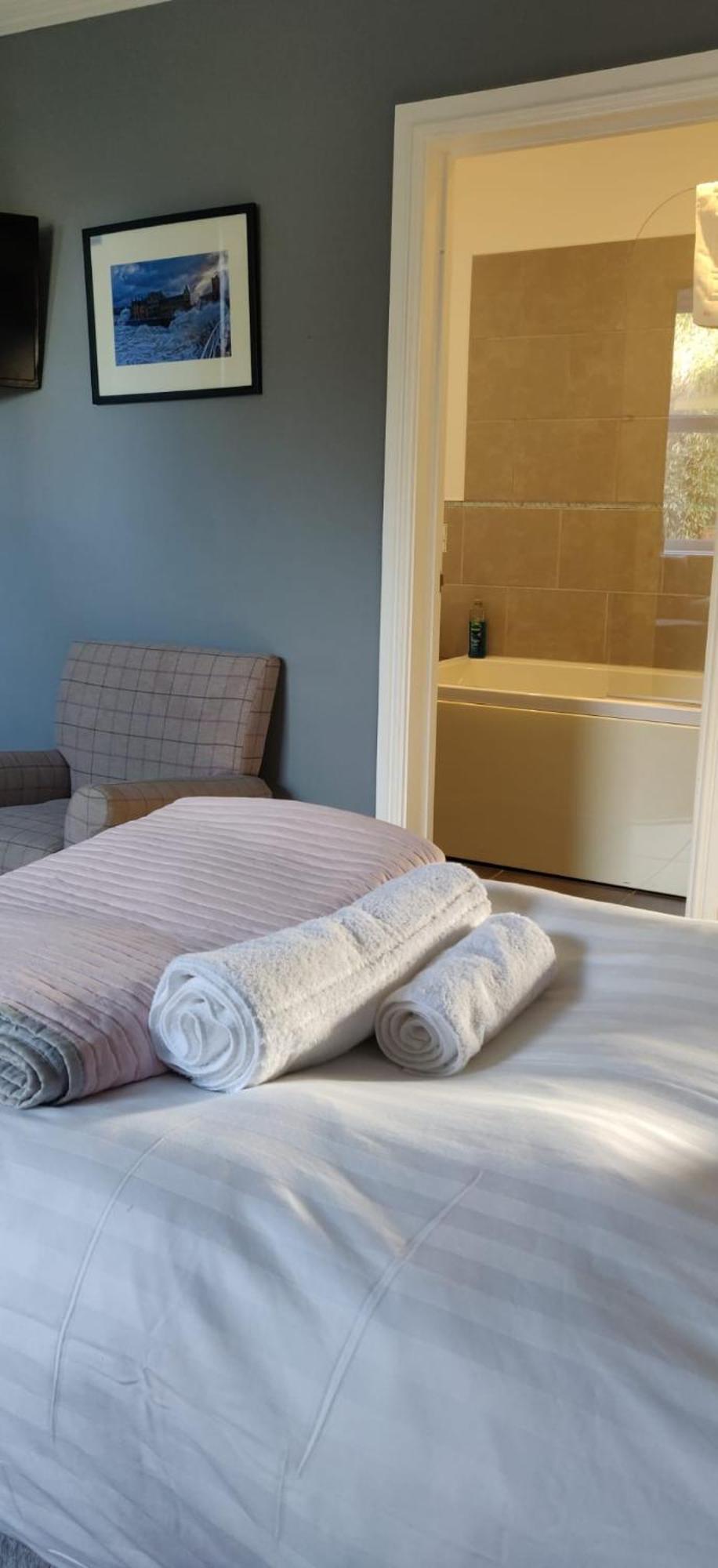 Bodalwyn Guest House อาเบอรีสวิท ภายนอก รูปภาพ