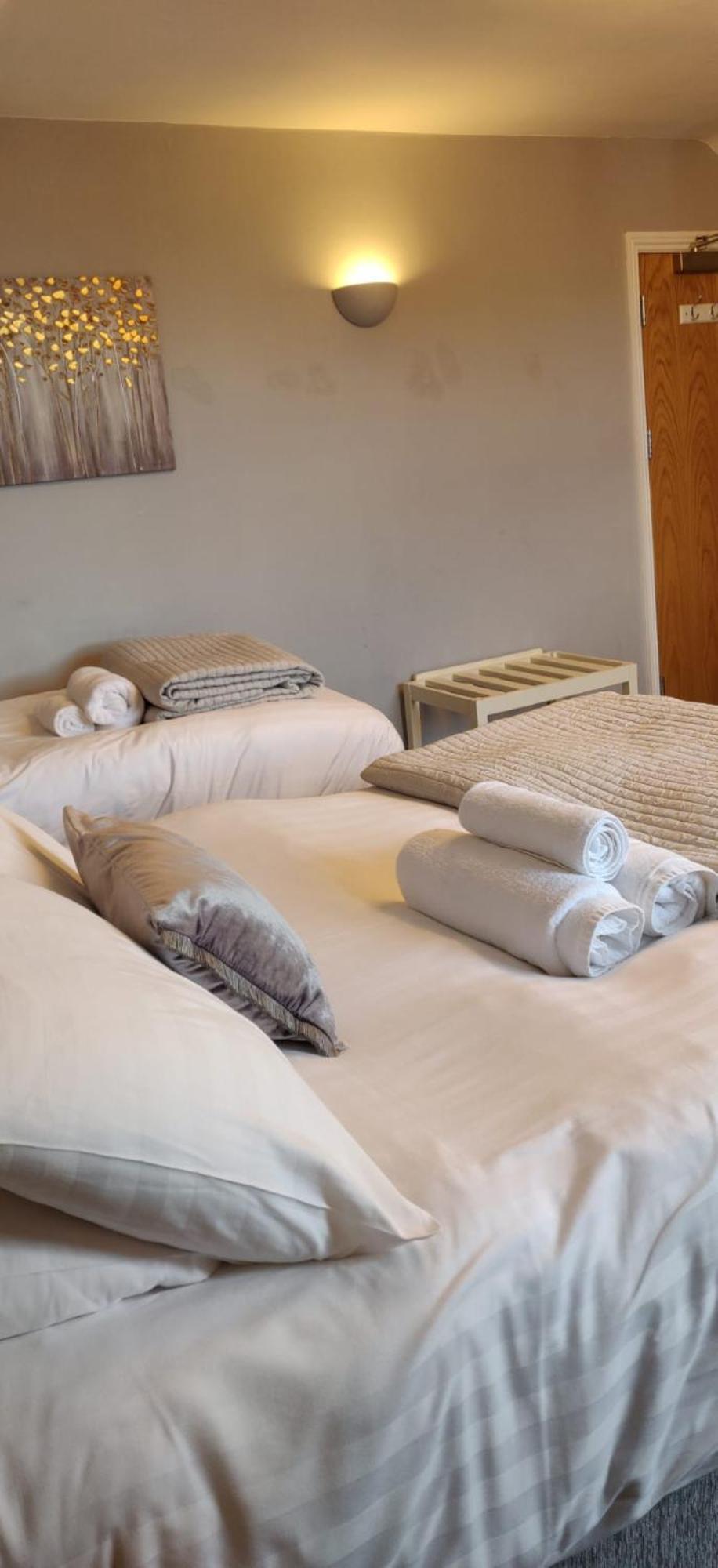 Bodalwyn Guest House อาเบอรีสวิท ภายนอก รูปภาพ
